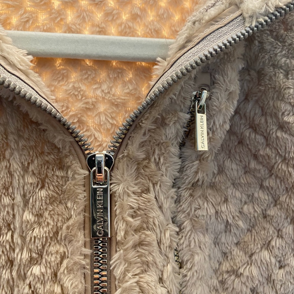 Calvin Klein Fuzzy Fleece Jacket - Picture 2 of 2